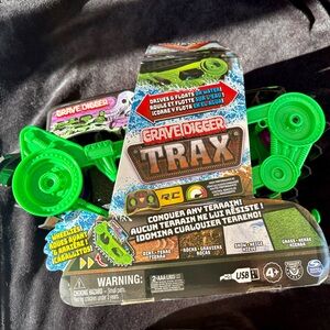 Grave Digger Trax Green RC Vehicle